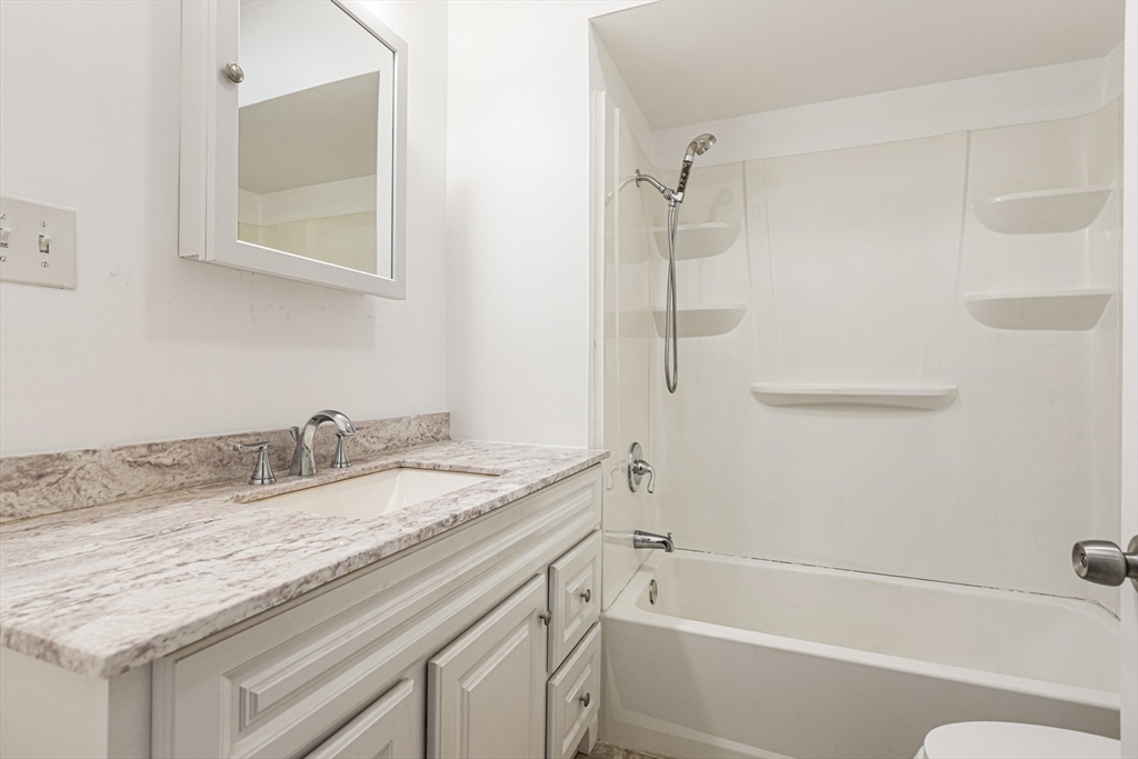 93 Warren Street, Unit 1 Fall River, MA 02721 - Photo 12 of 19