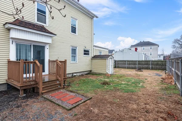 $2,000 | 93 Warren Street, Unit 1, Fall River, MA 02721
