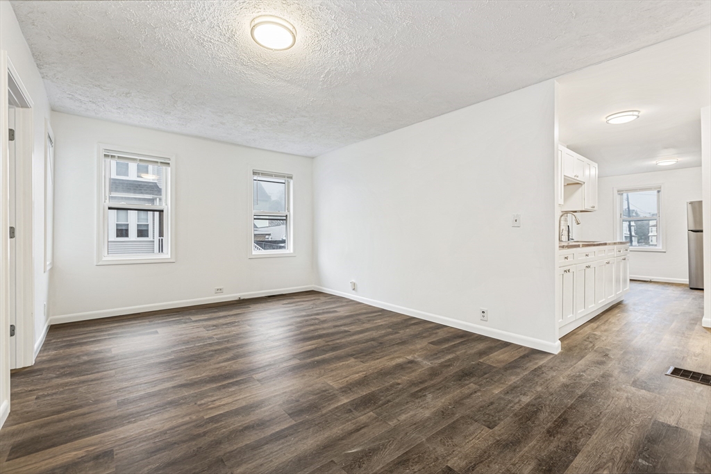 93 Warren Street, Unit 1 Fall River, MA 02721 - Photo 7 of 19