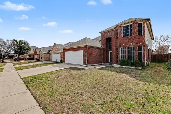 $370,000 | 4616 Parkmount Drive, Fort Worth, TX 76137