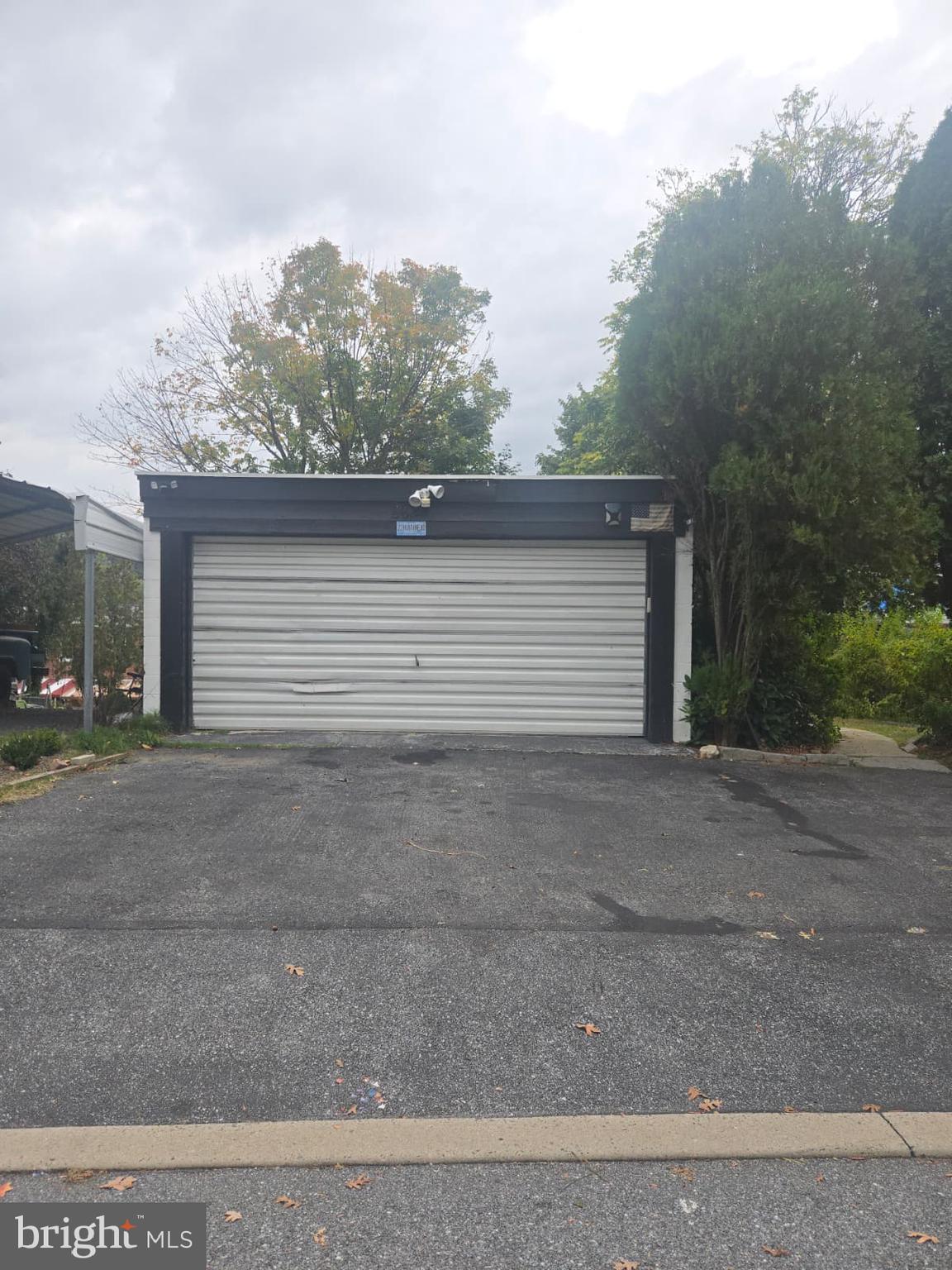 2622 Perkiomen Avenue Reading, PA 19606 - Photo 23 of 27