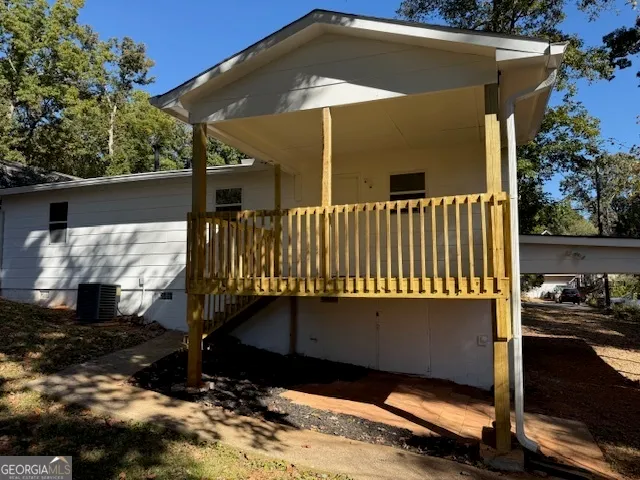 a view of outdoor space and porch