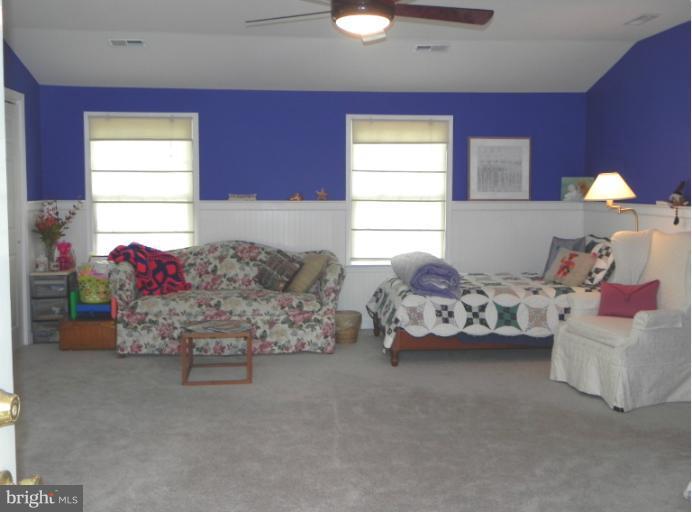 818 Hatherleigh Road Baltimore, MD 21212 - Photo 27 of 30 Family Room