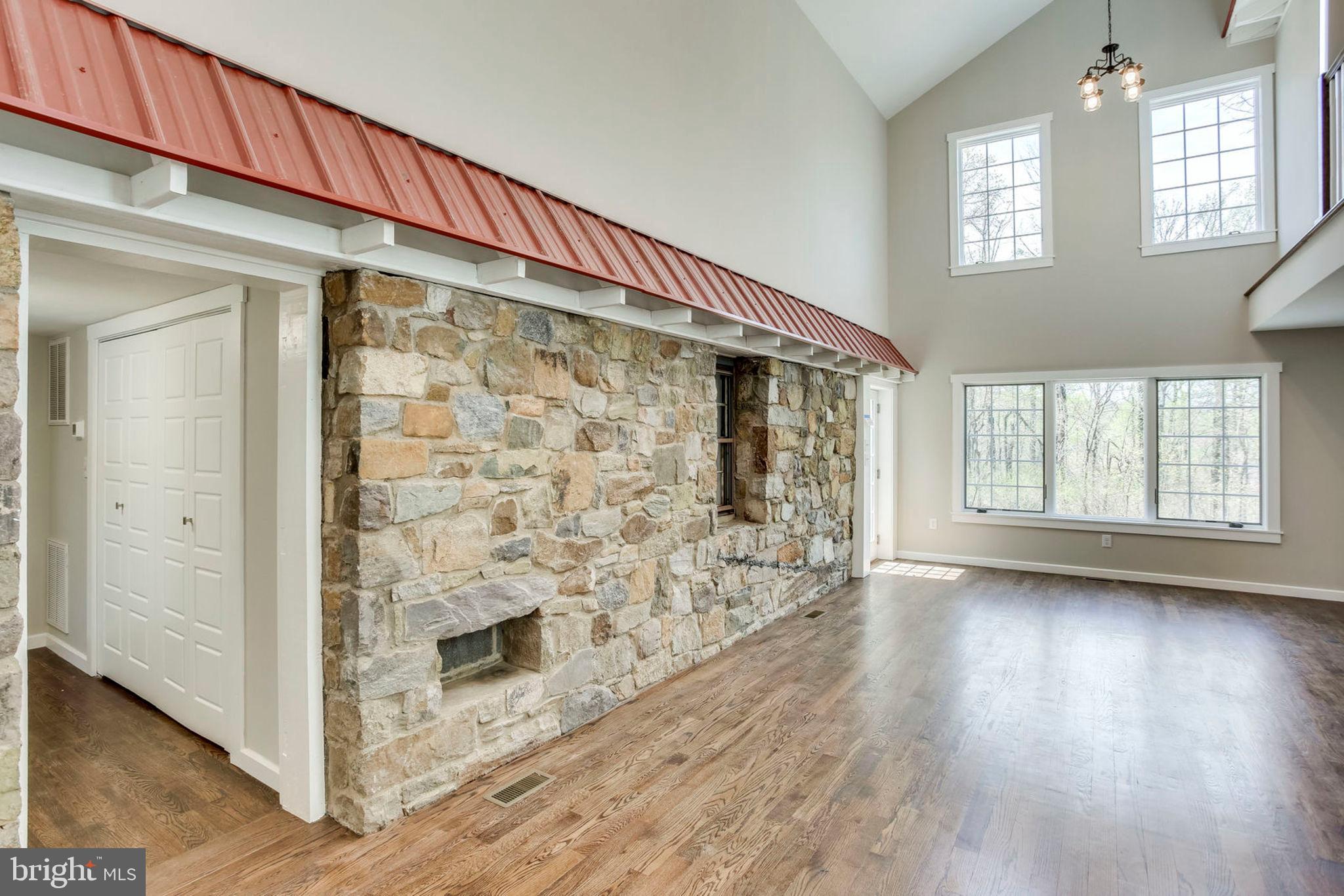 19055 Blue Ridge Mountain Road Bluemont, VA 20135 - Photo 27 of 84