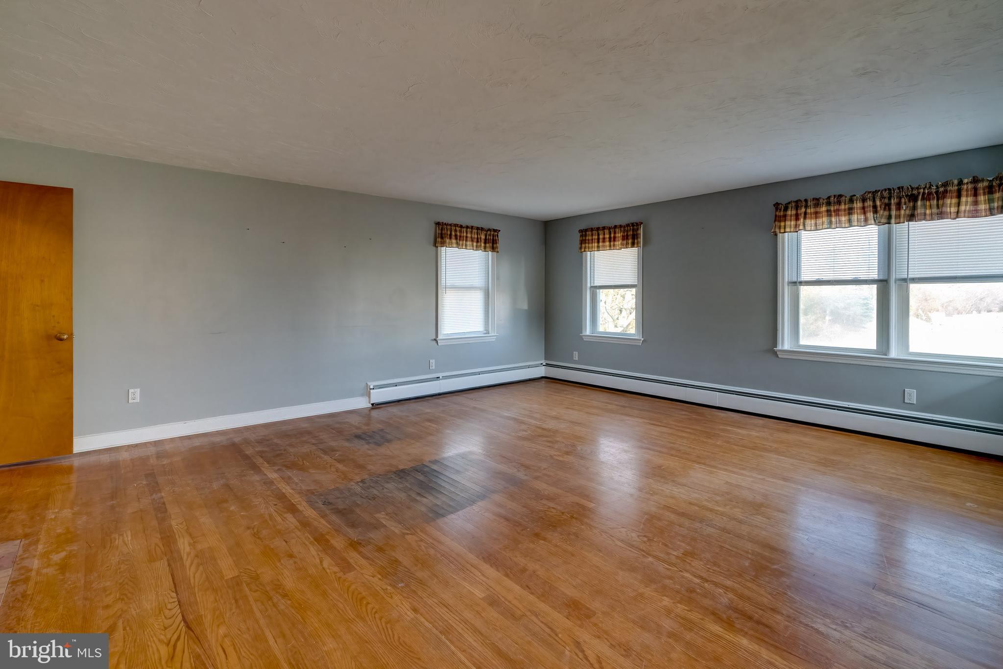 372 Copenhaffer Road York, PA 17404 - Photo 11 of 40 Gallery Image 11