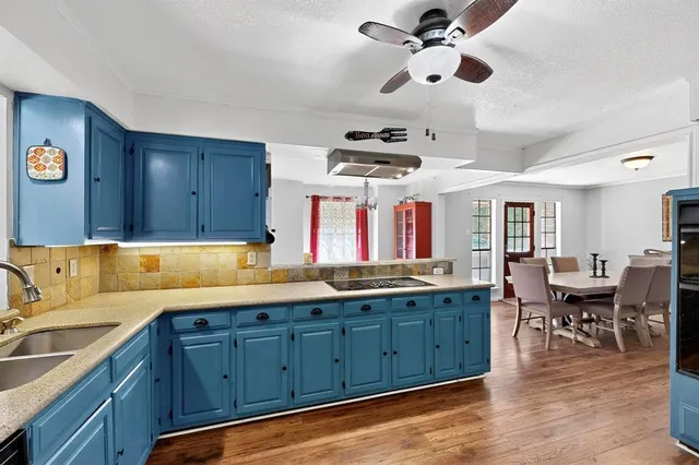 $450,000 | 277 Creekwood Drive, Lancaster, TX 75146