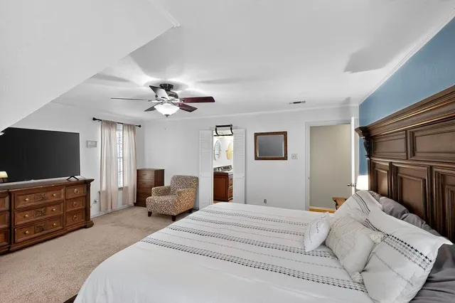 $450,000 | 277 Creekwood Drive, Lancaster, TX 75146