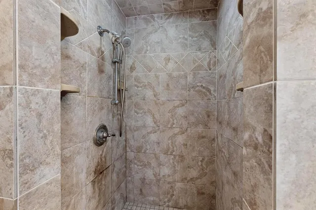 $450,000 | 277 Creekwood Drive, Lancaster, TX 75146