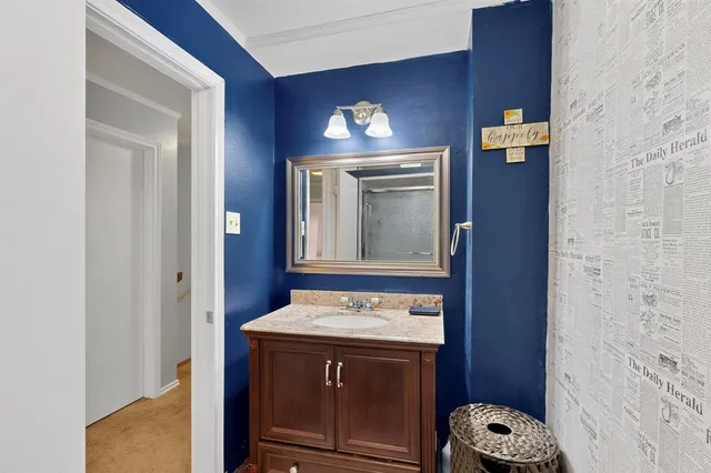 $450,000 | 277 Creekwood Drive, Lancaster, TX 75146