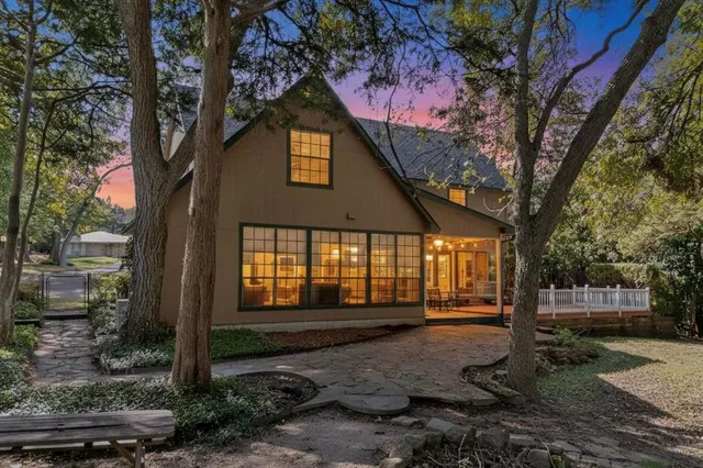 $450,000 | 277 Creekwood Drive, Lancaster, TX 75146