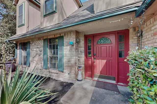 $450,000 | 277 Creekwood Drive, Lancaster, TX 75146