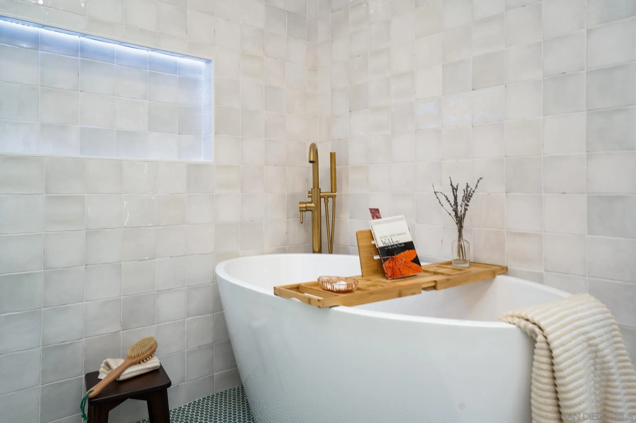 14259 Midland Road Poway, CA 92064 - Photo 24 of 60 a bathroom with a sink
