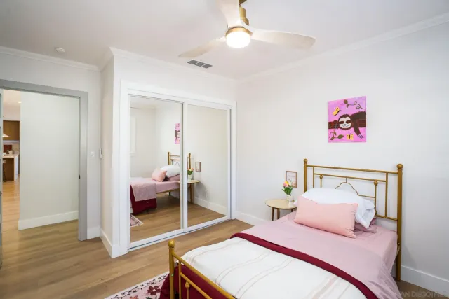 a view of a back yard of the house