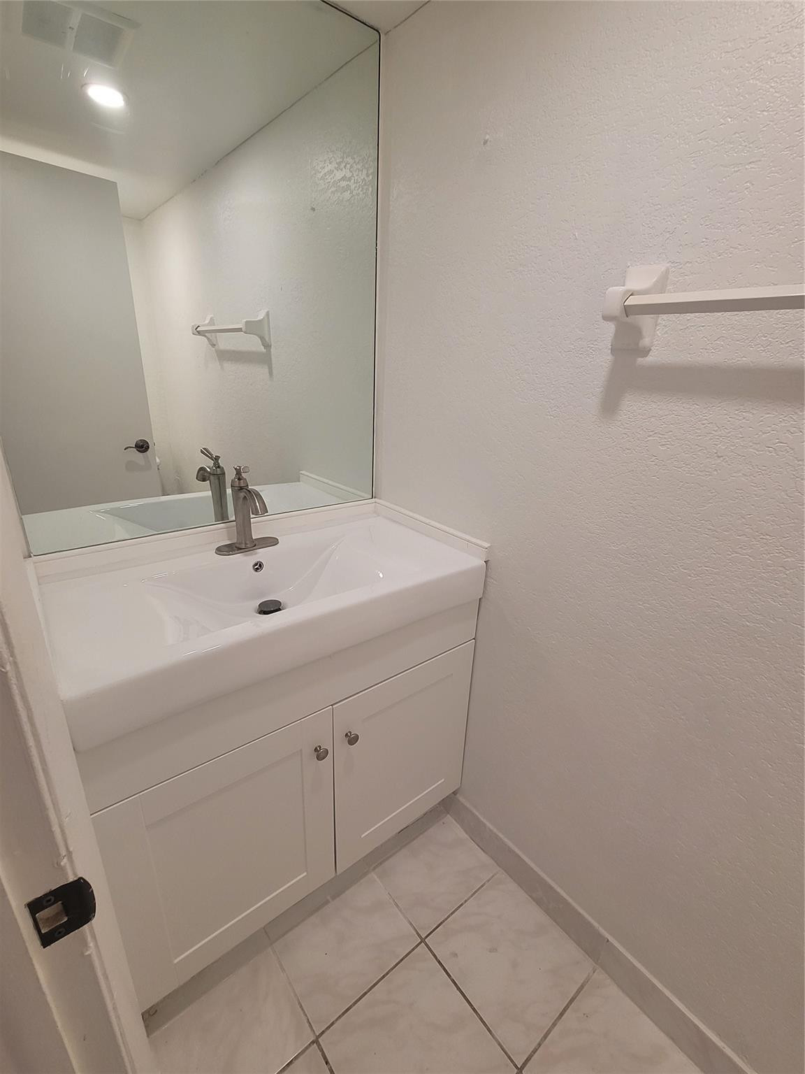 3650 Inverrary Drive, Unit 1U Lauderhill, FL 33319 - Photo 7 of 14 Photo 7