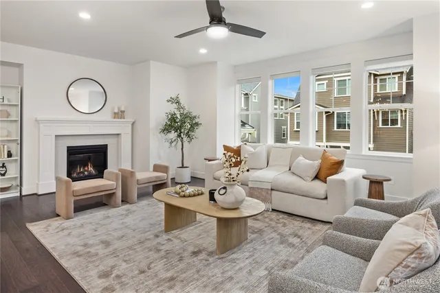 $1,099,000 | 18601 46th Avenue Southeast, Bothell, WA 98012