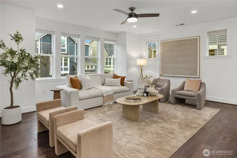 $1,099,000 | 18601 46th Avenue Southeast, Bothell, WA 98012