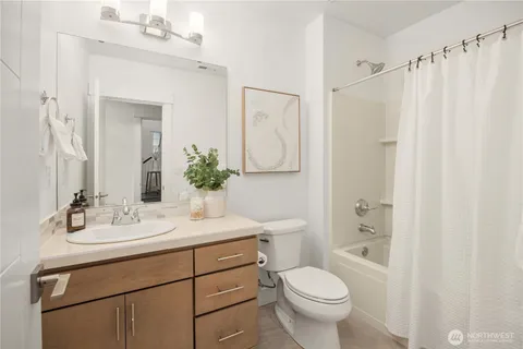 $1,099,000 | 18601 46th Avenue Southeast, Bothell, WA 98012