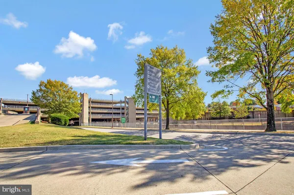 $1,900 | 3450 Toledo Terrace, Unit 709, Hyattsville, MD 20782