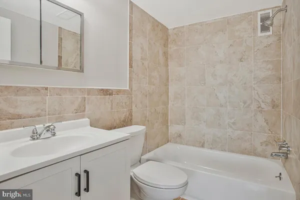 $1,900 | 3450 Toledo Terrace, Unit 709, Hyattsville, MD 20782