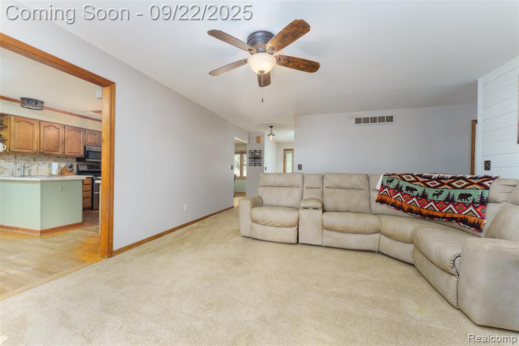 9511 West Allen Road Fowlerville, MI 48836 - Photo 19 of 98