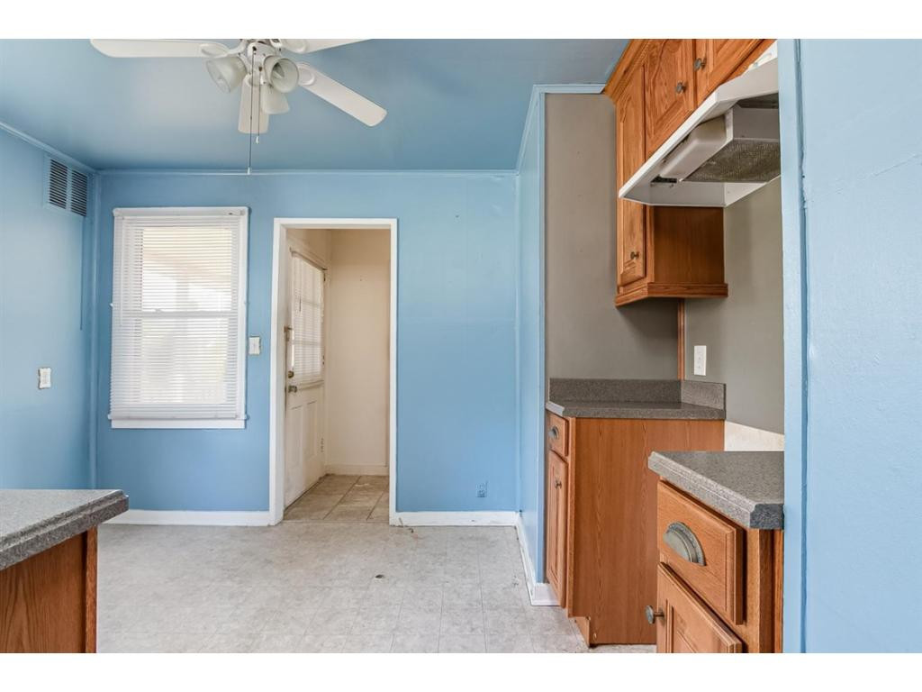 1541 Kings Road Kingsport, TN 37664 - Photo 16 of 24 Photo 16