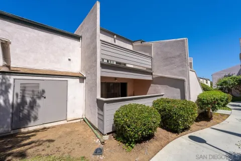 $299,000 | 3266 Ashford Street, Unit M, San Diego, CA 92111