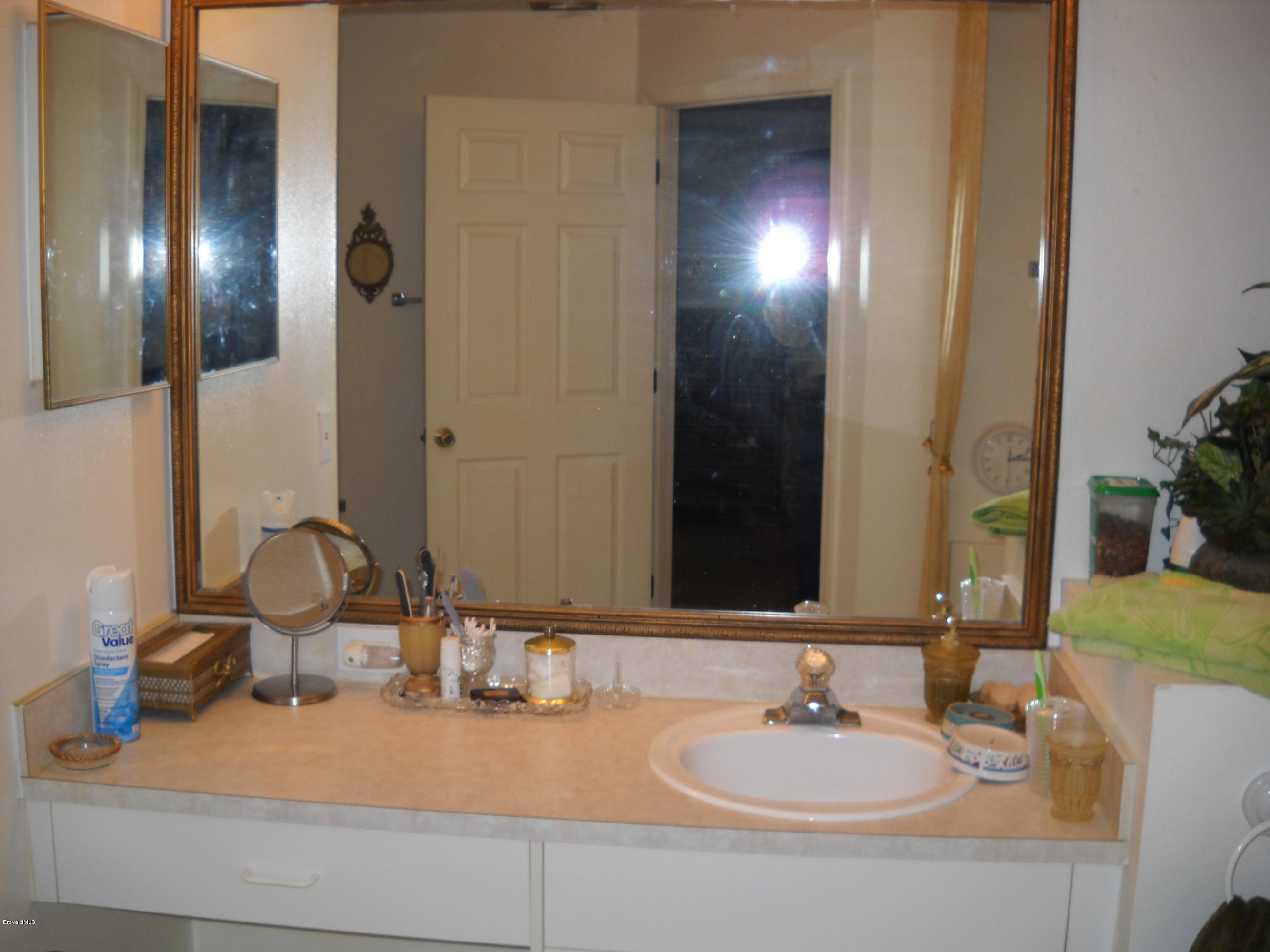 731 Schuster Road Southwest Palm Bay, FL 32908 - Photo 12 of 14 Master Vanity