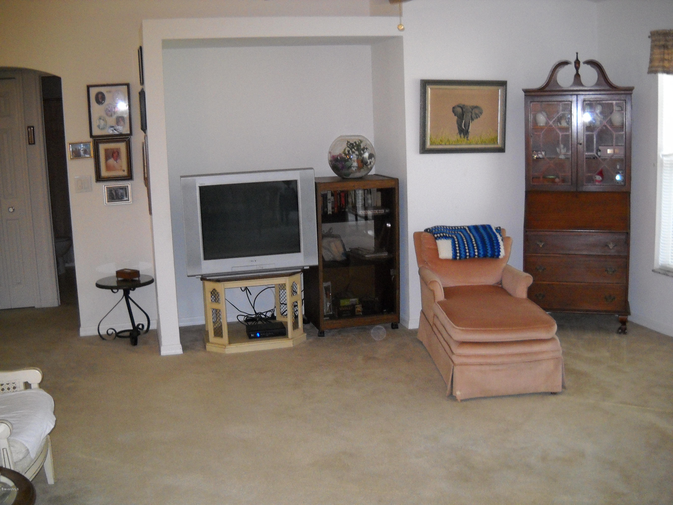 731 Schuster Road Southwest Palm Bay, FL 32908 - Photo 7 of 14 Family room 2