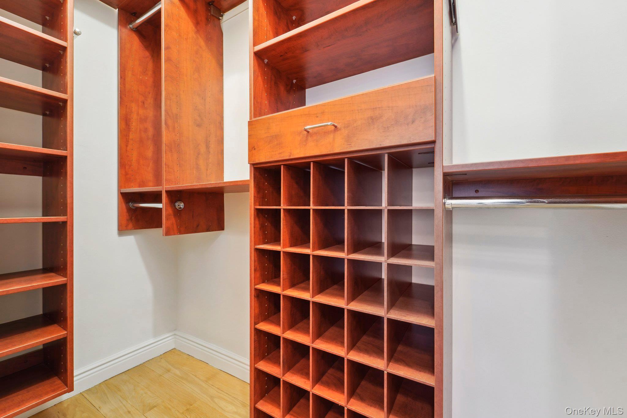 2727 Palisade Avenue, Unit 4H Bronx, NY 10463 - Photo 9 of 26 a view of front door