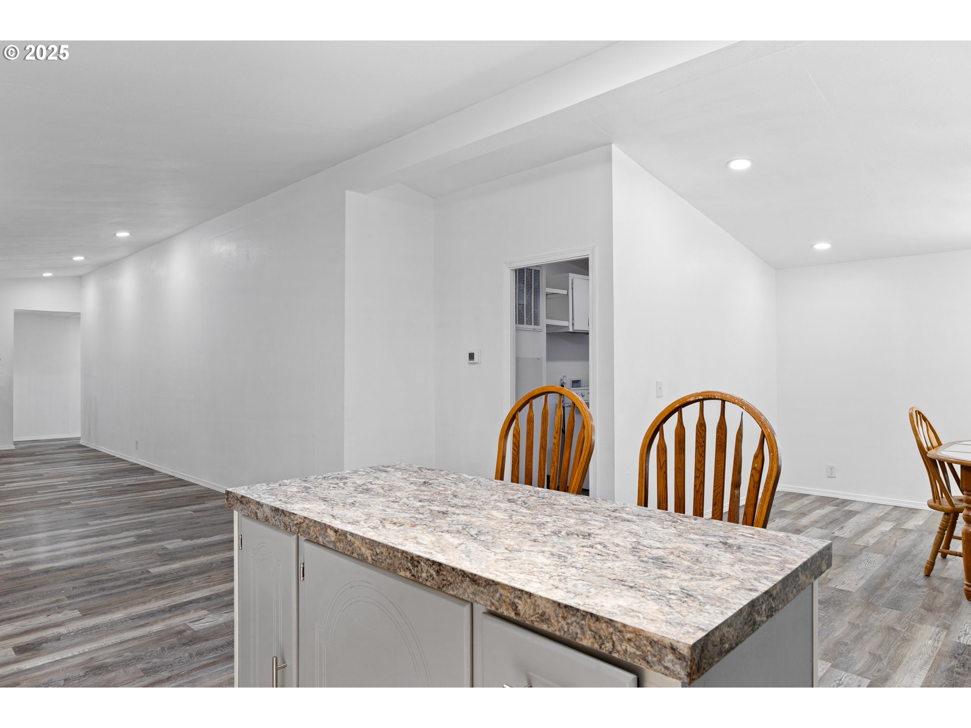 78 Manor Loop Roseburg, OR 97471 - Photo 14 of 45