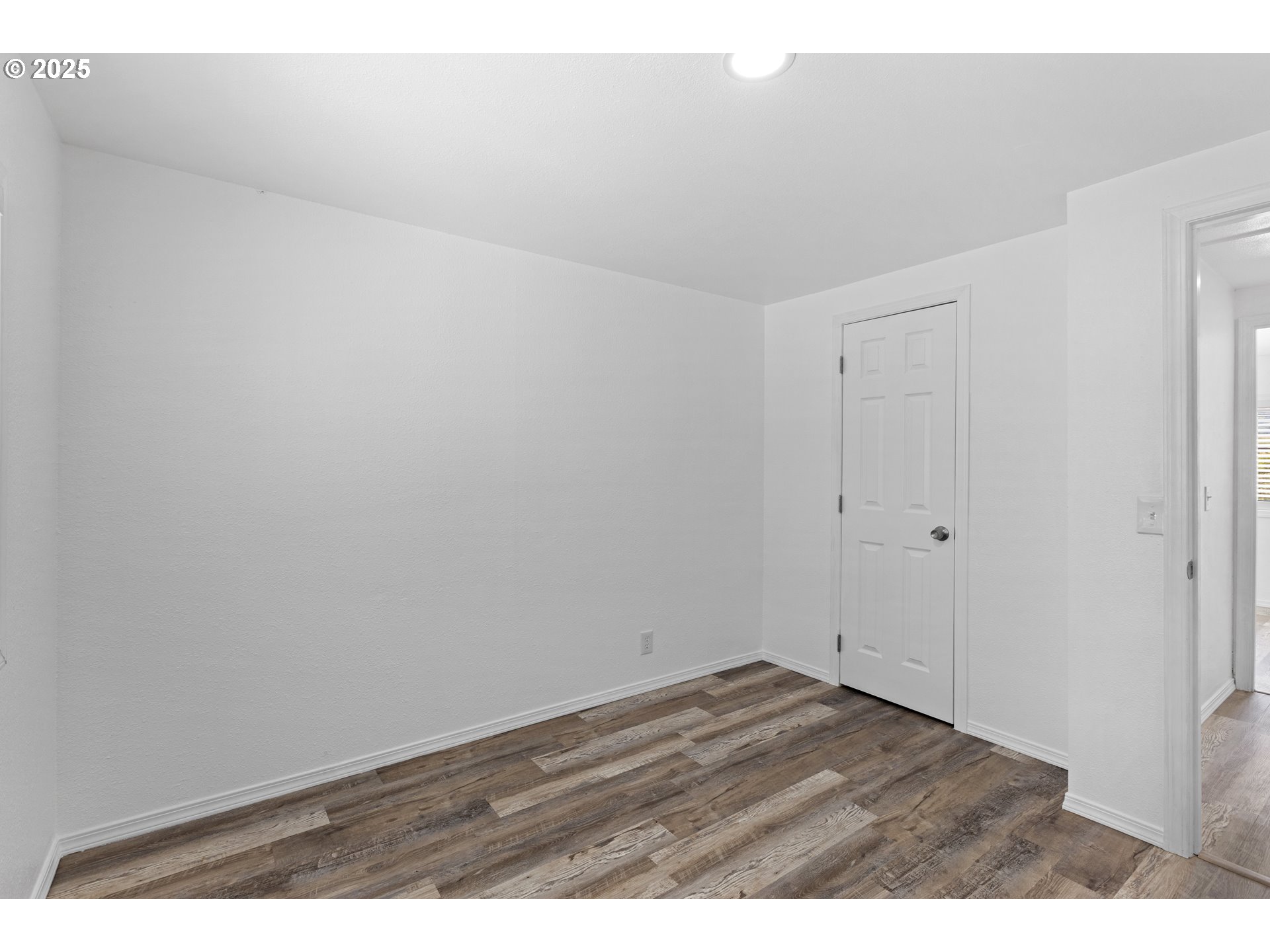 78 Manor Loop Roseburg, OR 97471 - Photo 30 of 45 a view of an empty room