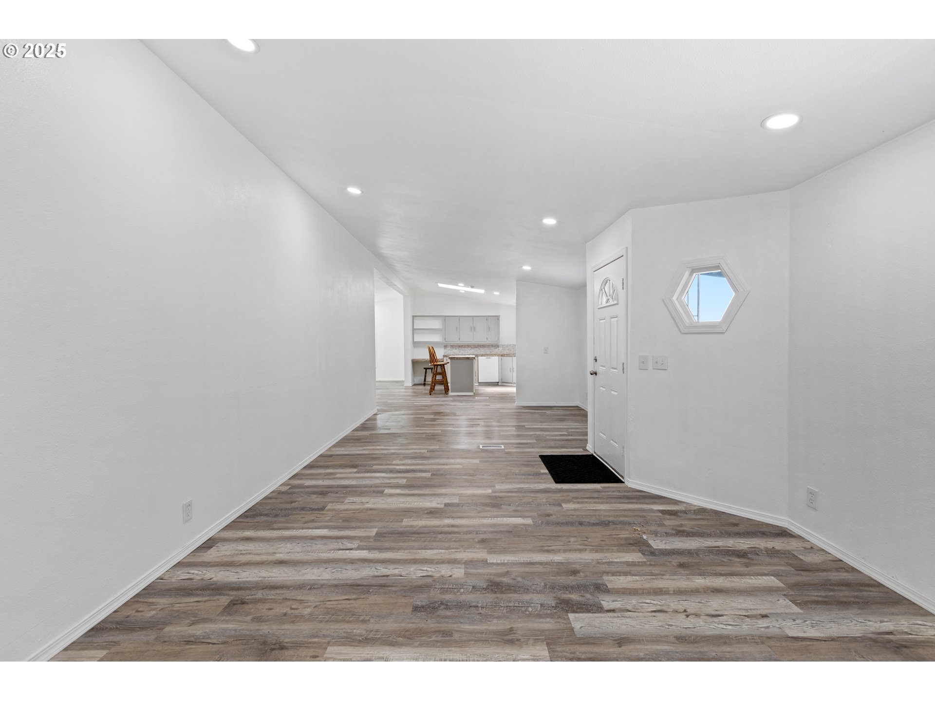78 Manor Loop Roseburg, OR 97471 - Photo 8 of 45 a view of empty room with wooden floor