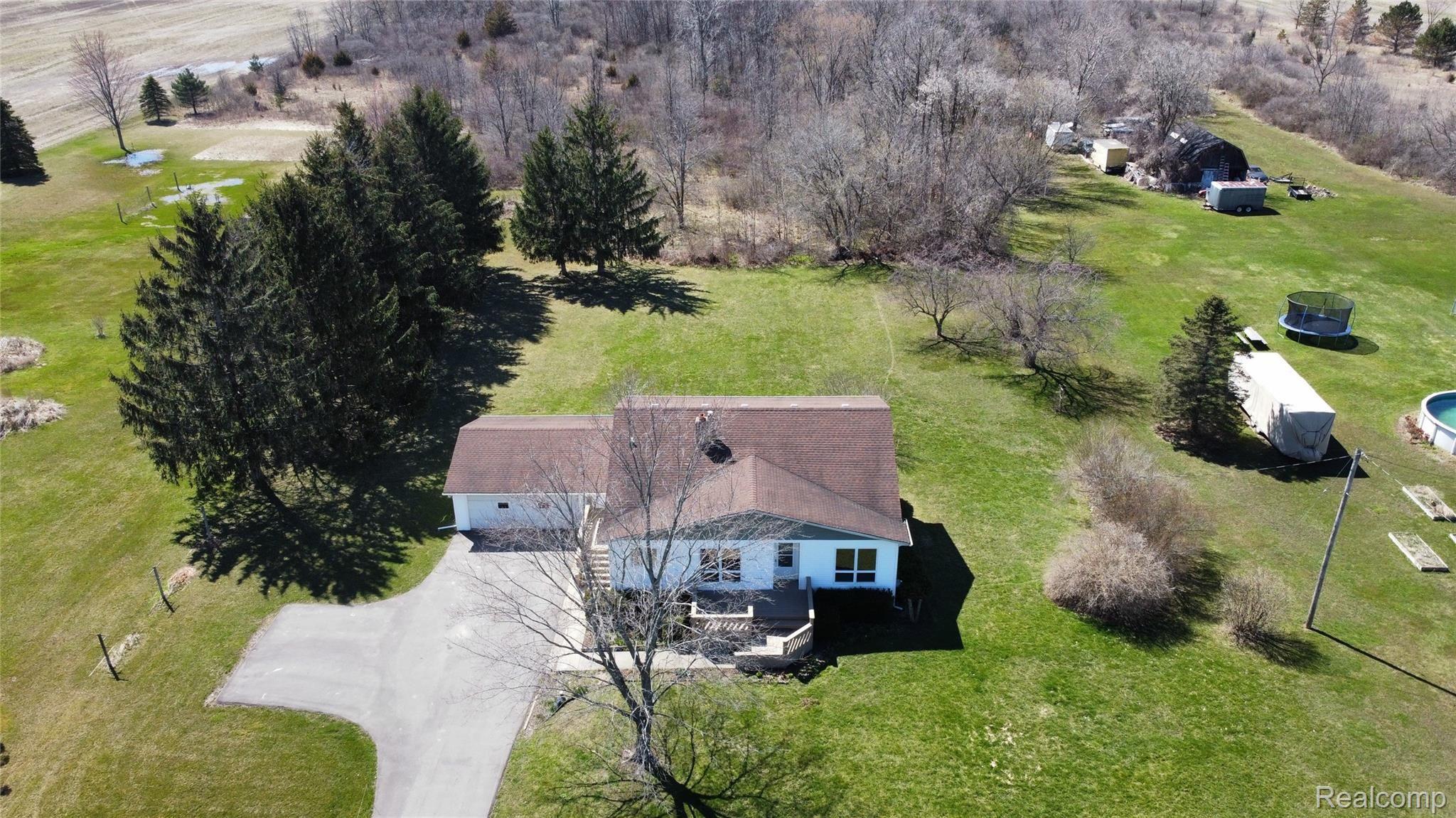 8352 Duffield Road Gaines, MI 48436 - Photo 21 of 22 04B7AFFA-BCB2-444A-84C7-0DF0D1D9CC44.jpeg