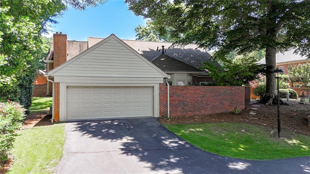 1809 Bedfordshire Drive Decatur, GA 30033 - Photo 3 of 33