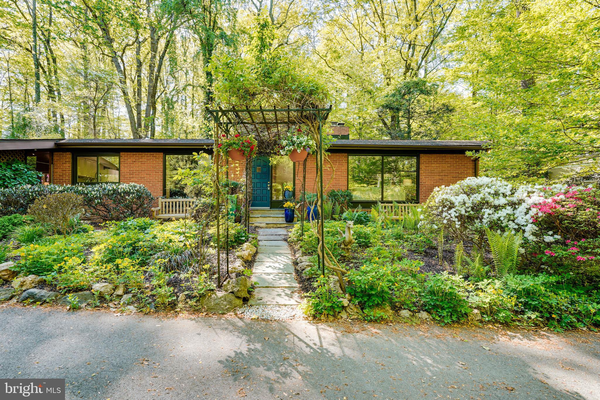 7307 Nevis Road Bethesda, MD 20817 - Photo 4 of 47