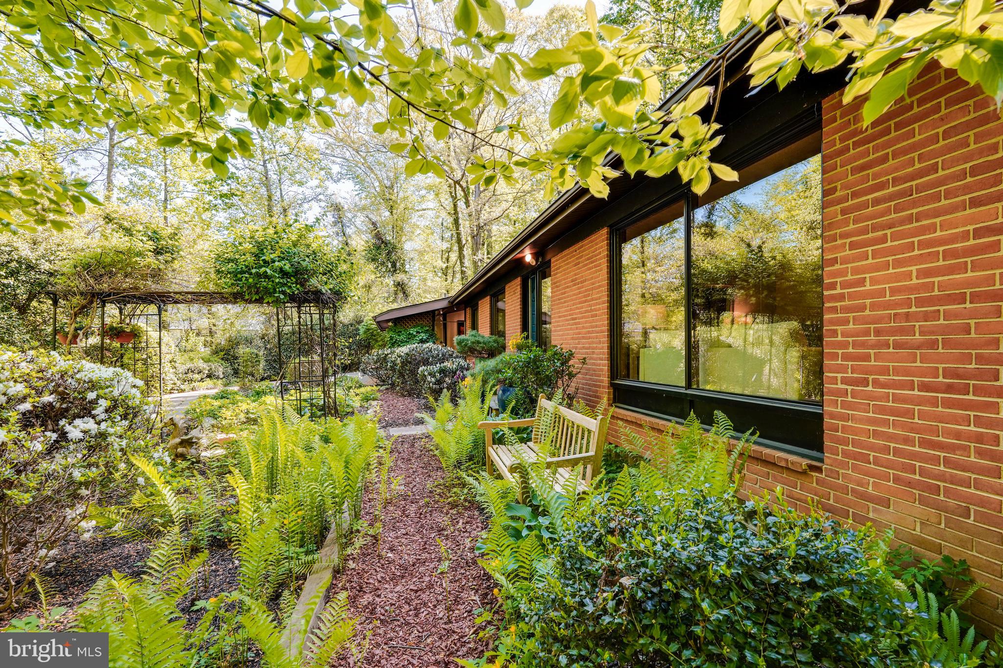 7307 Nevis Road Bethesda, MD 20817 - Photo 5 of 47