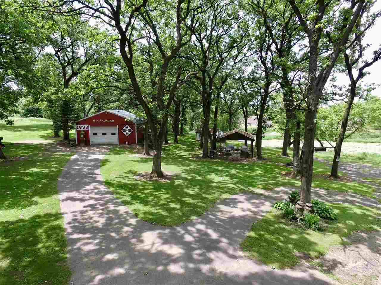 8392 North Kilbuck Road Monroe Center, IL 61052 - Photo 3 of 29 Gallery Image 3