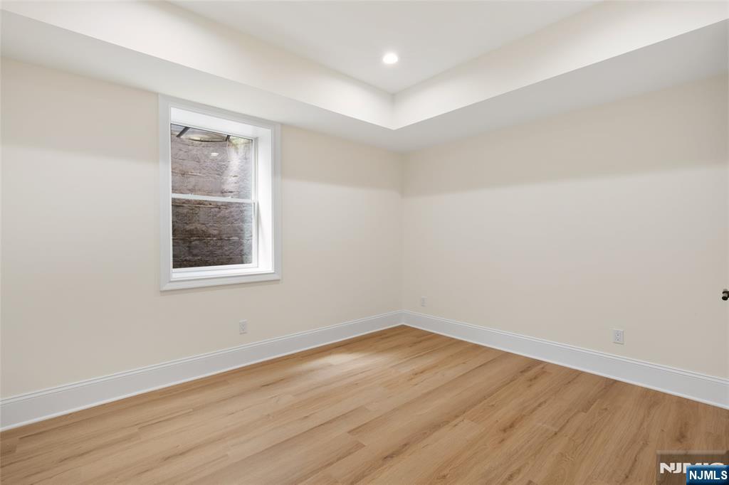 13 Harding Place Livingston, NJ 07039 - Photo 42 of 50
