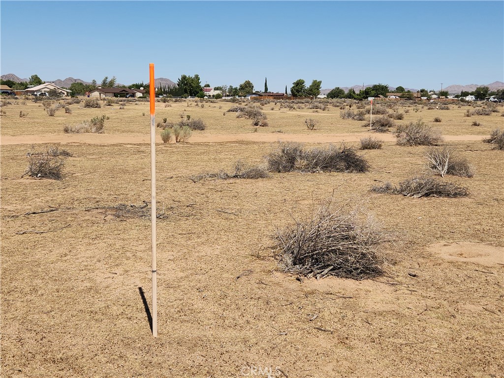 22000 Little Beaver Road Apple Valley, CA 92308 - Photo 1 of 1 Gallery Image 1