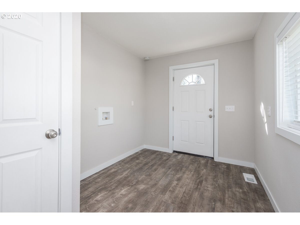 16003 Northwest Tupper Road Yamhill, OR 97148 - Photo 16 of 32 Gallery Image 16