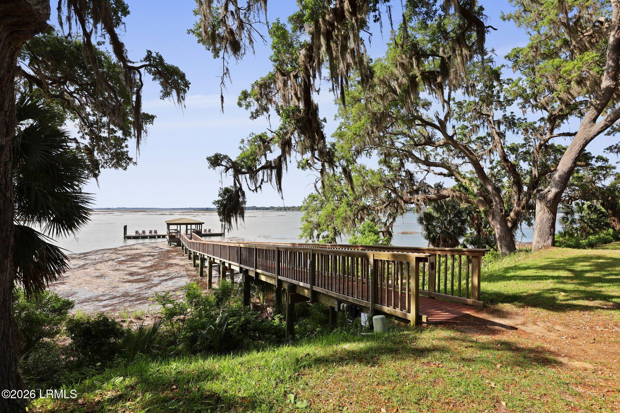 66 Pinckney Boulevard Port Royal, SC 29902 - Photo 13 of 20 11-web-or-mls-IMG_4716