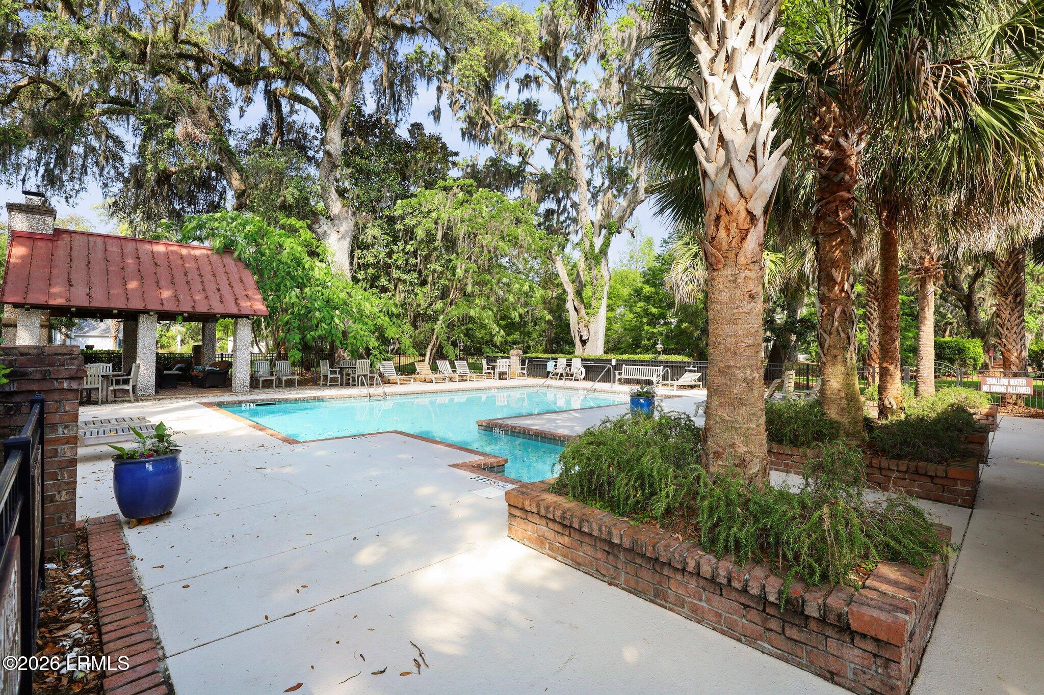 66 Pinckney Boulevard Port Royal, SC 29902 - Photo 10 of 20 15-web-or-mls-IMG_4736