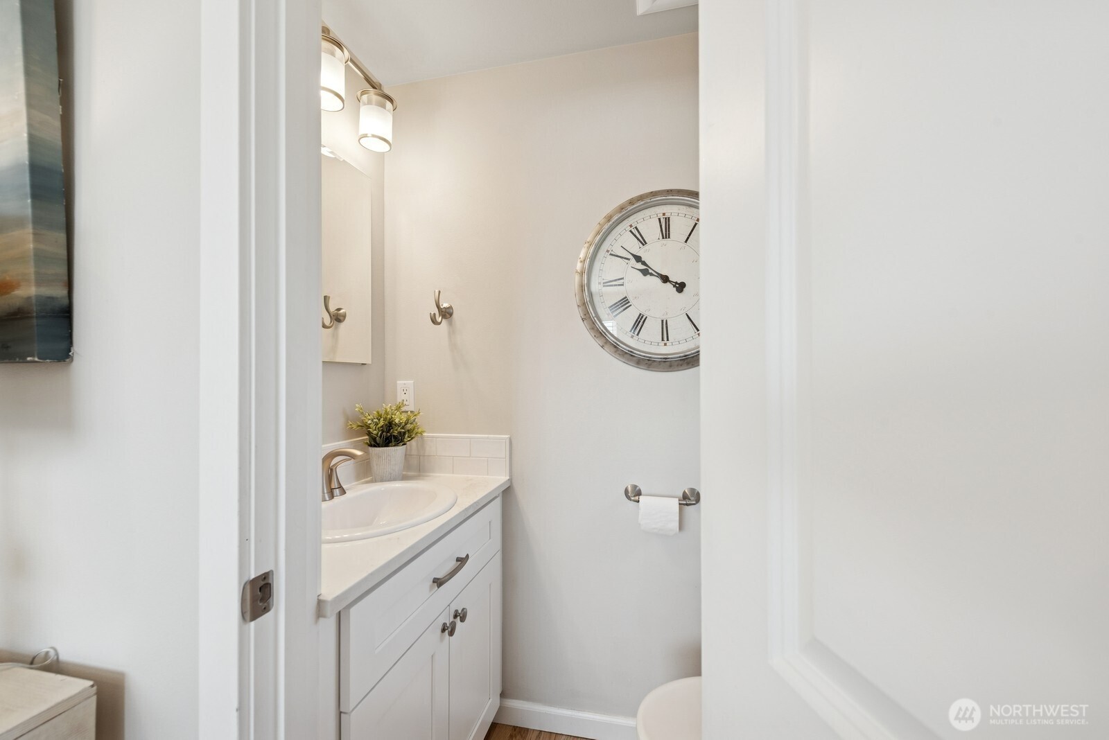 918 Daley Street Edmonds, WA 98020 - Photo 11 of 32 a bathroom with a sink toilet and shower