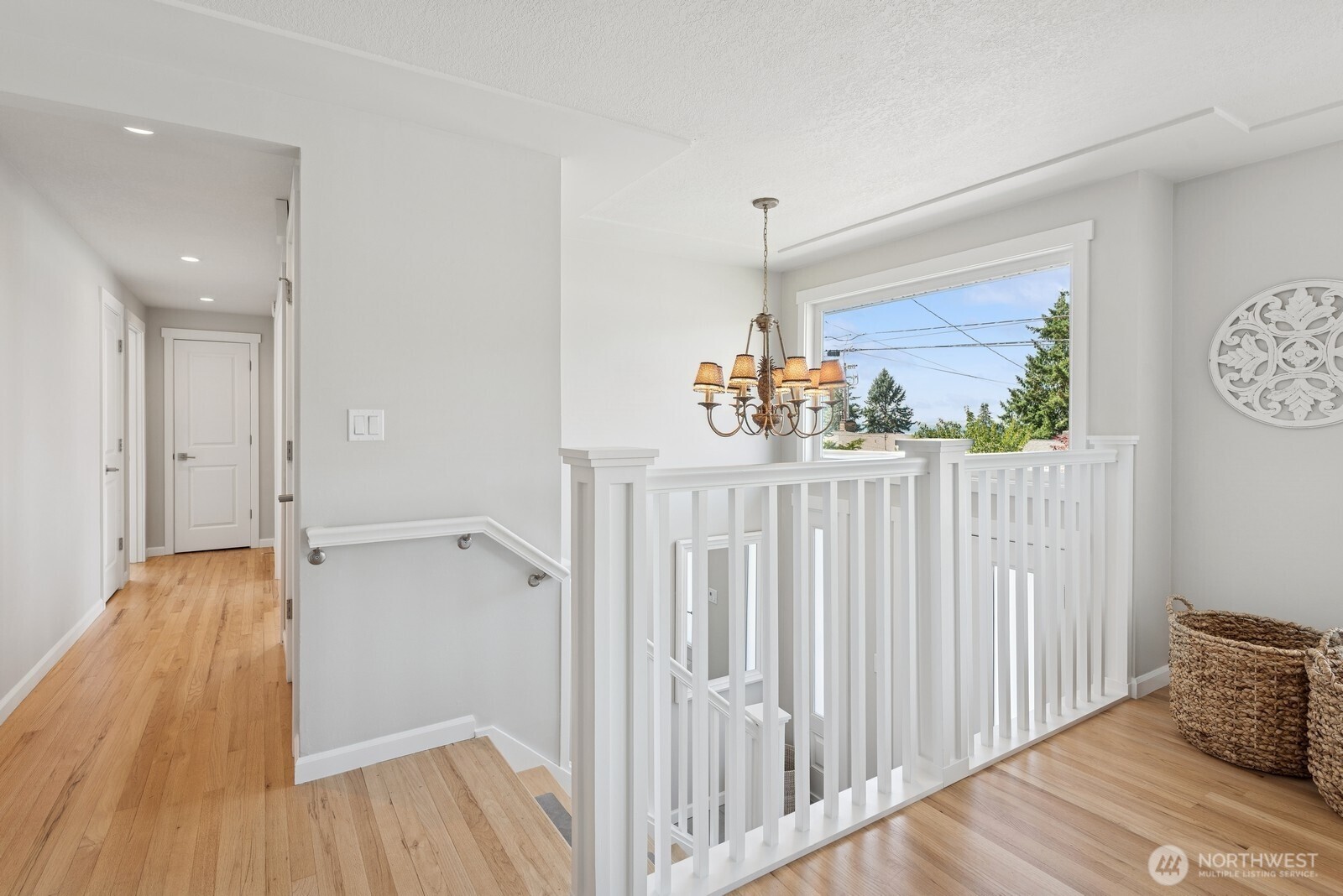 918 Daley Street Edmonds, WA 98020 - Photo 15 of 32 a view of entryway with wooden floor