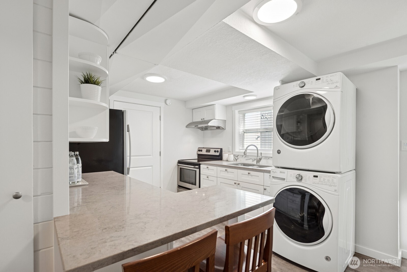 918 Daley Street Edmonds, WA 98020 - Photo 19 of 32 a view of a kitchen with sink and washing machine