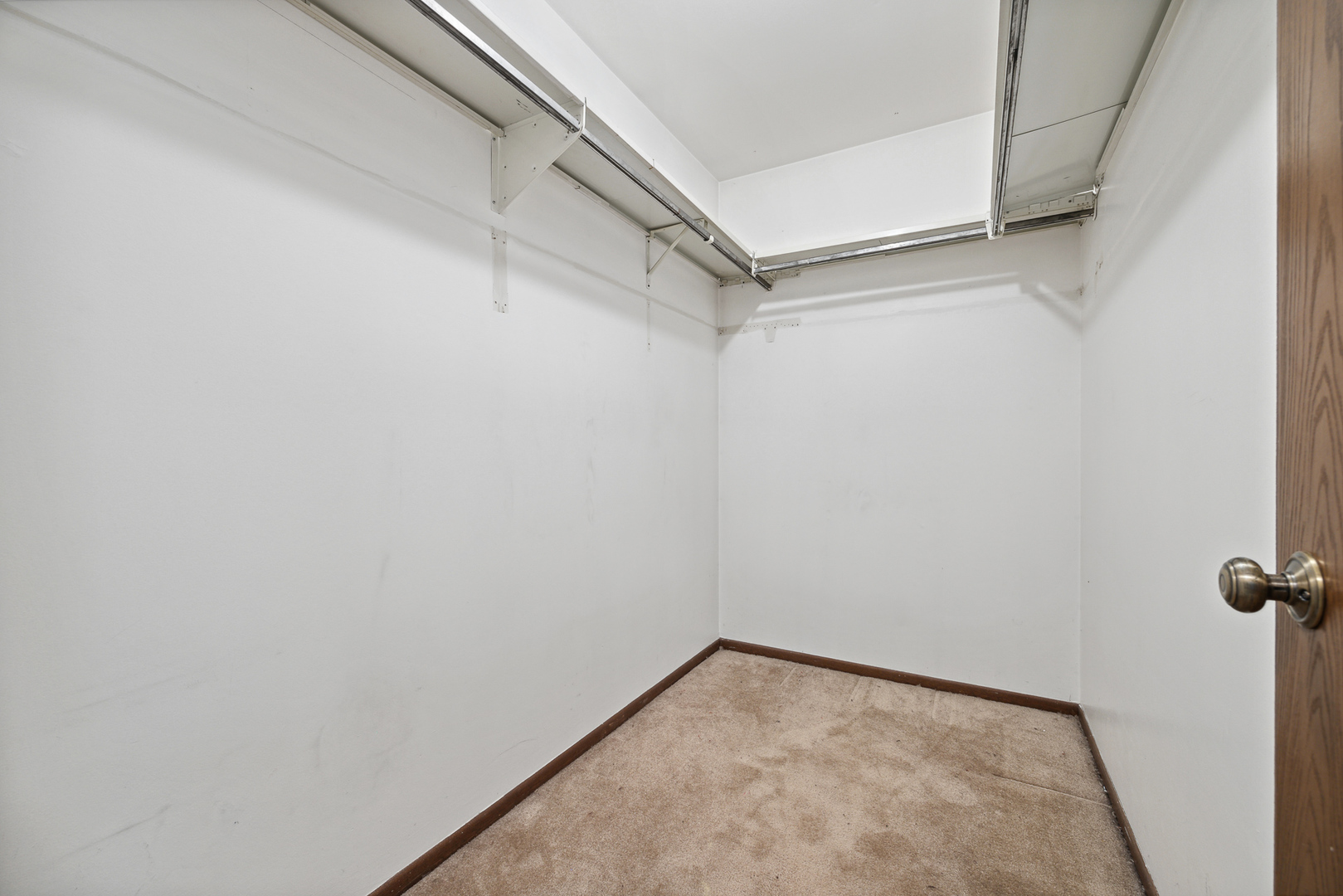 9 Red Barn Road Matteson, IL 60443 - Photo 15 of 18 a view of a small space