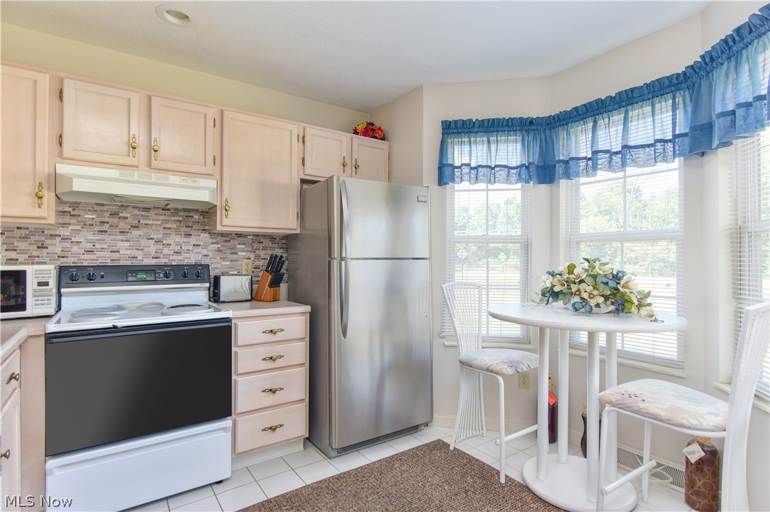 6949 Tippecanoe Road Canfield, OH 44406 - Photo 2 of 13 Gallery Image 2