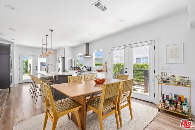 $1,025,000 | 2311 West 78th Place, Inglewood, CA 90305