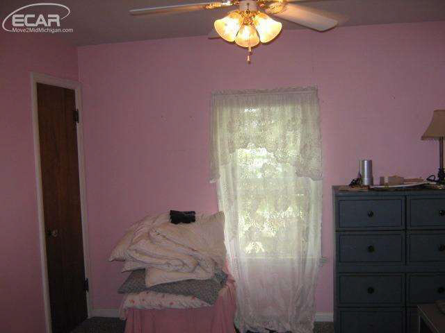 3289 South Genesee Road Burton, MI 48519 - Photo 11 of 14 20449201-10.JPG