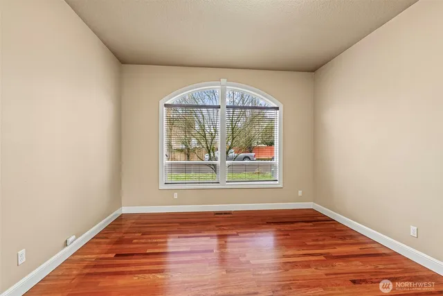 $710,000 | 4860 K Street, Washougal, WA 98671